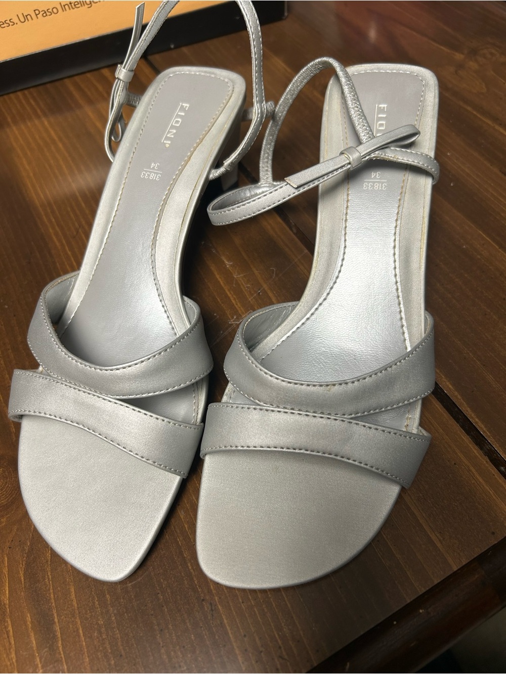 FIONI women’s size 7.5 Silver Strappy Low Block Heel Sandals 7 1/2